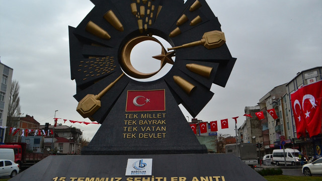 Bağcılar'da 15 Temmuz Şehitler Anıtı açıldı