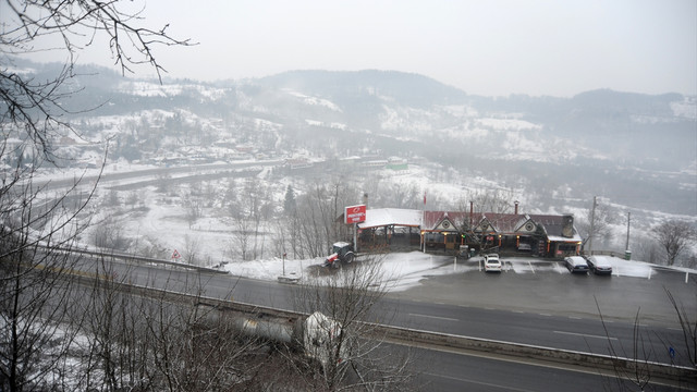 Bolu Dağı'nda kar yağışı