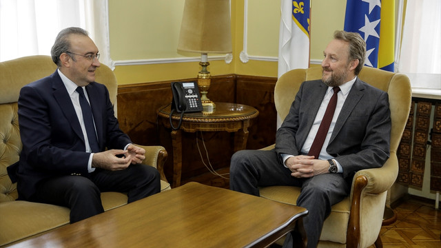 Boşnak lidere Türkiye'den özel tebrik kartı