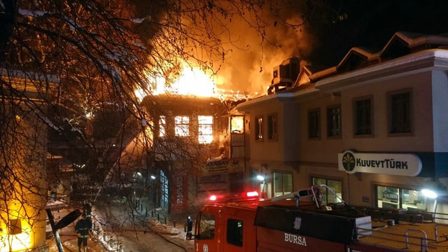 Bursa'da tarihi konakta yangın