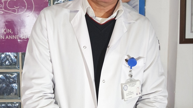 Ciğerlerine fındık parçaları kaçan bebek için seferber olundu