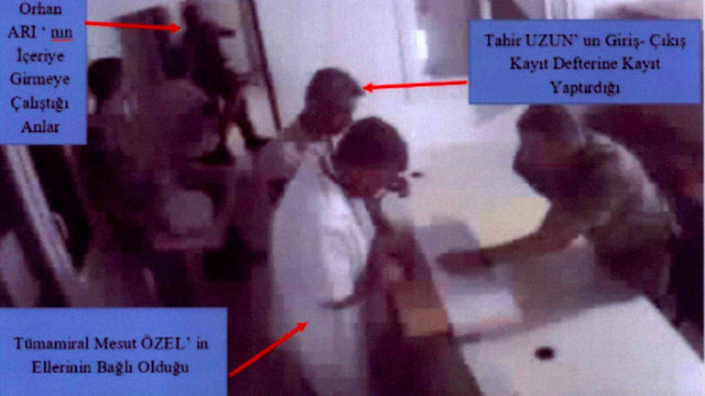 Darbecilerin Deniz Harp Okulu Komutanı'nı alıkoyması