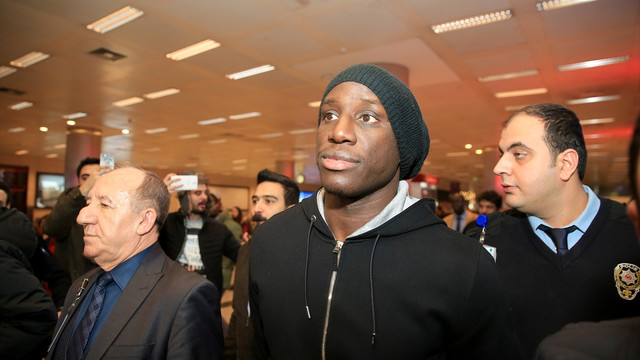 Demba Ba, Beşiktaş için İstanbul'a geldi