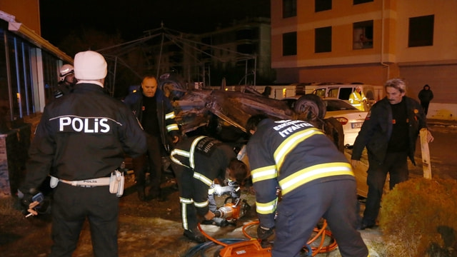 Eskişehir'de trafik kazası: 2 ölü, 1 yaralı