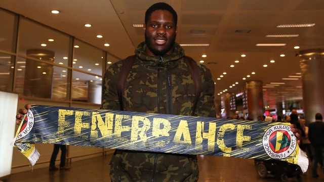 Fenerbahçe'nin yeni transferi Bennett İstanbul'a geldi