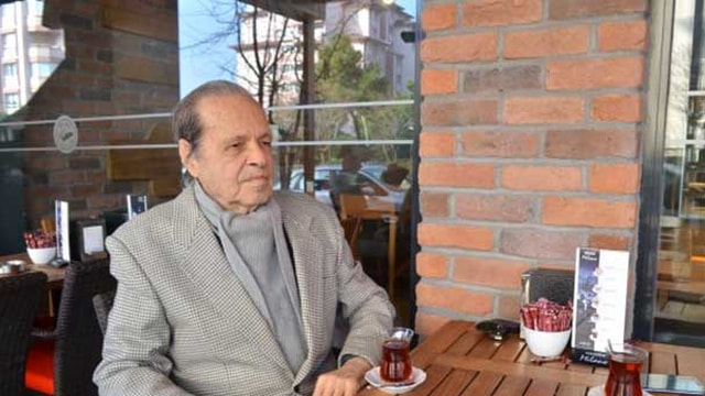 Gazeteci Refik Erduran hayatını kaybetti
