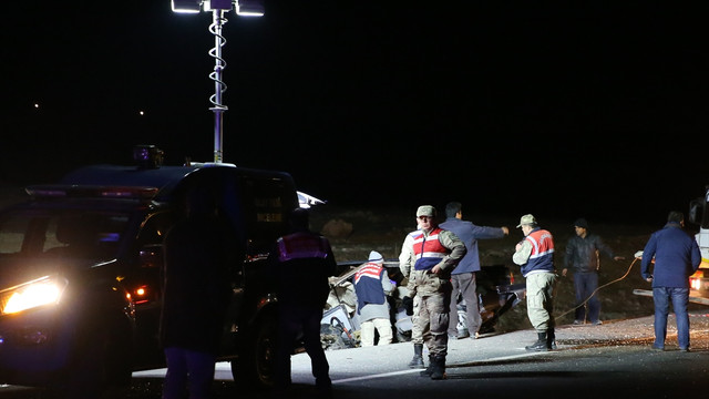 Gaziantep'te trafik kazası: 3 ölü, 7 yaralı