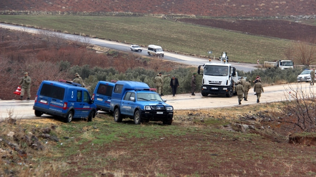 Kilis'te askeri araç şarampole devrildi: 2 asker yaralı