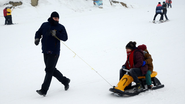 Küpkıran Kayak Merkezi'nde kayak keyfi