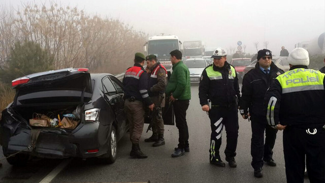 Manisa'da zincirleme trafik kazası: 4 yaralı