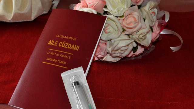 Nikah şahinden ATT görevlisi geline ilginç hediye