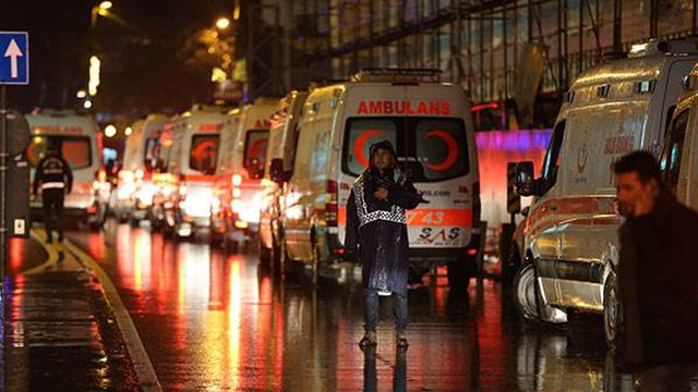 Reinadaki silahlı saldırıya ilişkin İzmirde 20 kişi gözaltına alındı