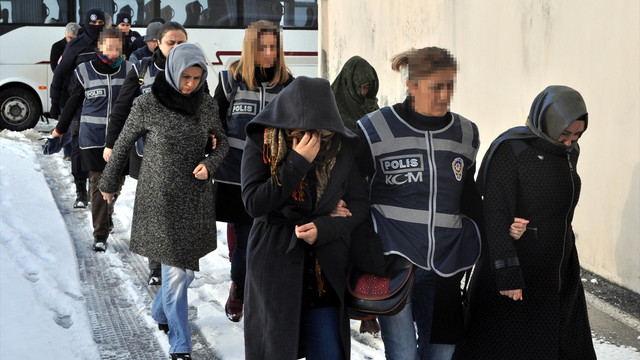 Sakarya merkezli 3 ilde sağlık çalışanlarına FETÖ operasyonu: 13 gözaltı