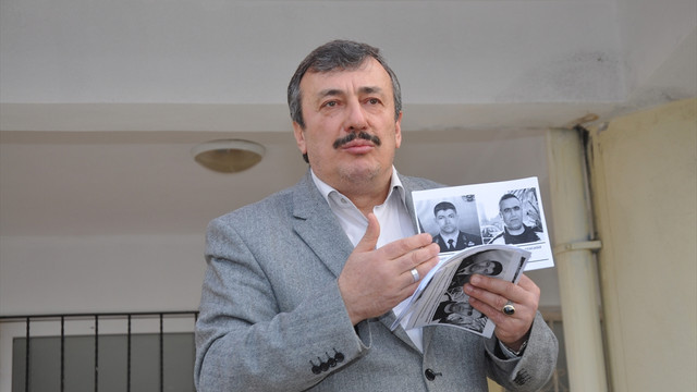 Şehit fotoğraflarını takdir, teşekkür ve onur belgelerine bastılar