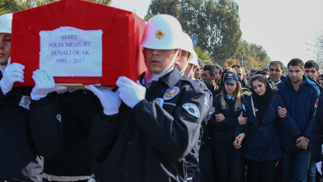 İzmir'de aynı aileden 4 kişinin öldürülmesi