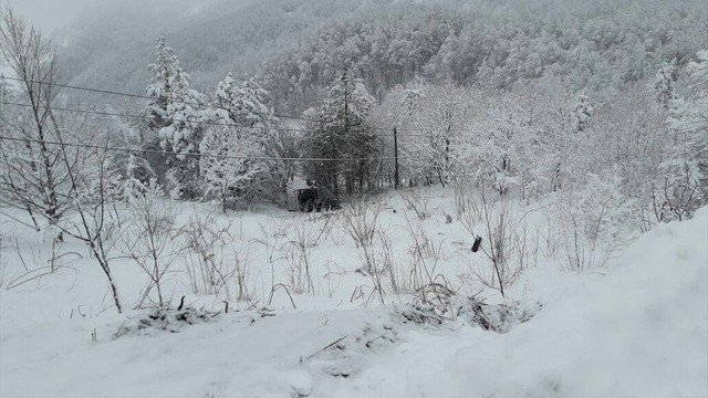 Sinop'ta yolcu otobüsü şarampole devrildi: 1 yaralı