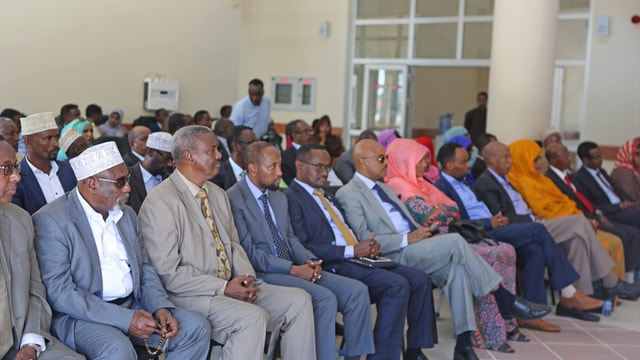 Somali'de ilk senato binası hizmete açıldı