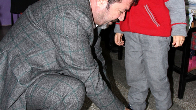 Sur'daki terör mağduru öğrencilere destek