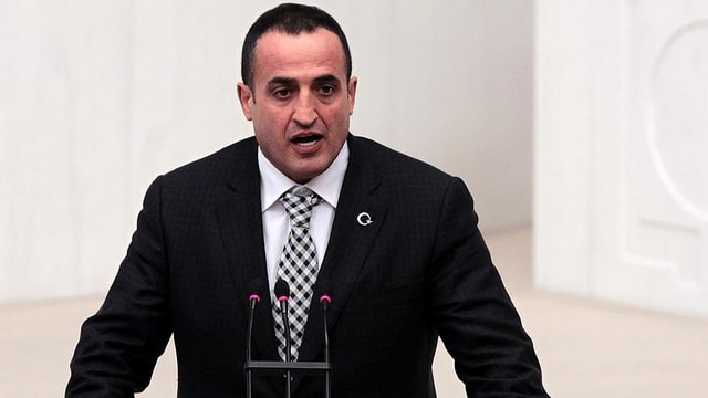MHP Genel Başkan Yardımcısı Atilla Kaya istifa etti