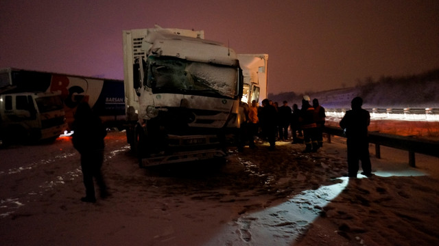 Trafik kazası nedeniyle Edirne - İstanbul yönü kapandı