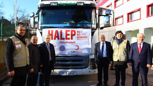 Üniversite öğrencilerinden Halep'e yardım