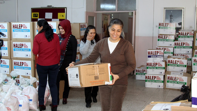 Üniversite öğrencilerinden Haleplilere yardım