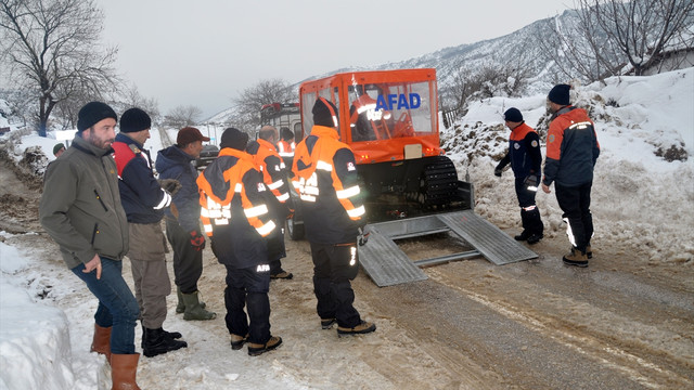 Yayla evinde mahsur kalan vatandaşları AFAD kurtardı