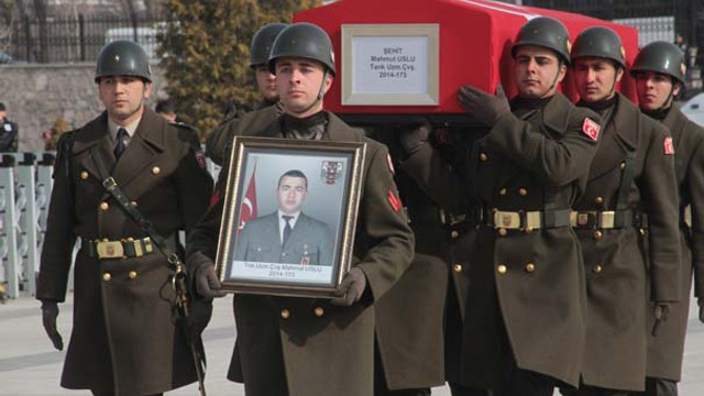 Fırat Kalkanı şehidi Uzman Çavuş Uslu İstanbulda son yolculuğuna uğurlandı