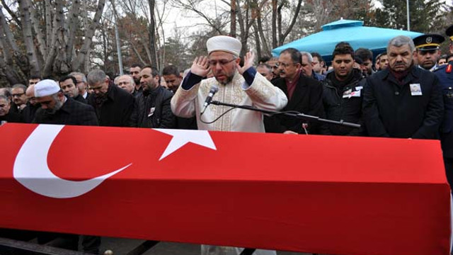 Şehit Üsteğmen Koçoğlu Kayseride son yolculuğuna uğurlandı