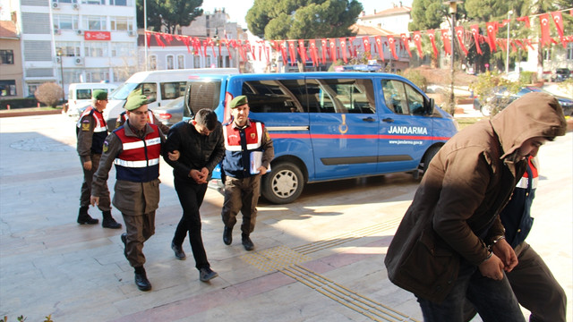 Aydın'da bir bölümü toprağa gömülü ceset bulunması