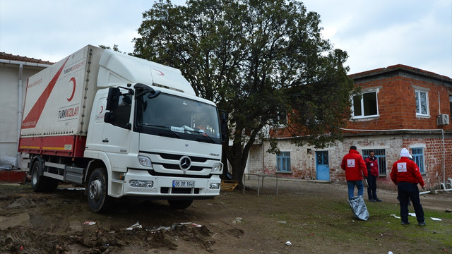 Çanakkale'de depremzedelere günde 12 bin kişilik yemek