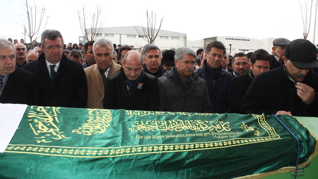 CHP Bursa Milletvekili Sarıbal'ın babası toprağa verildi