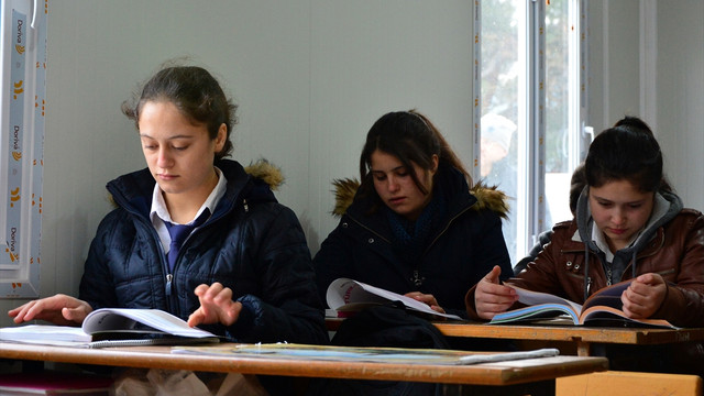 Deprem bölgesinde ders zili çaldı