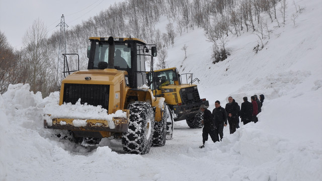 Ekipler, öğrenciler için seferber oldu