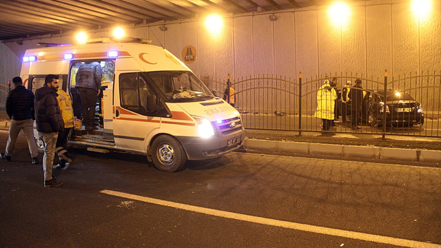 Elazığ'da trafik kazaları: 4 yaralı