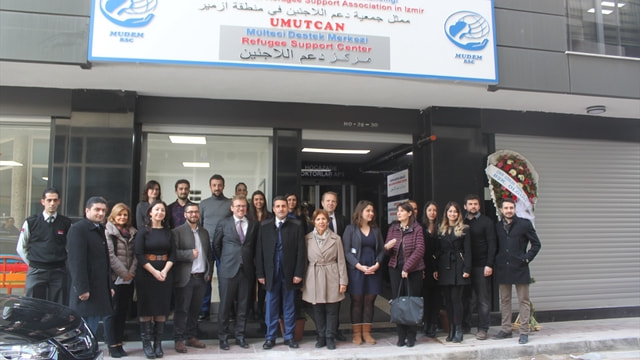 İzmir'de Mülteci Eğitim Destek Merkezi açıldı