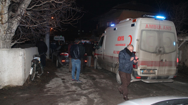 Kaçak cinayet zanlısı, polisin önünde intihar etti