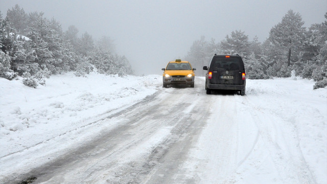 Kastamonu'da 458 köy yolu ulaşıma kapandı