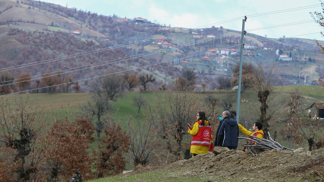 Kiraz'da çocuk yaşta evliliğe karşı halkı bilgilendirme