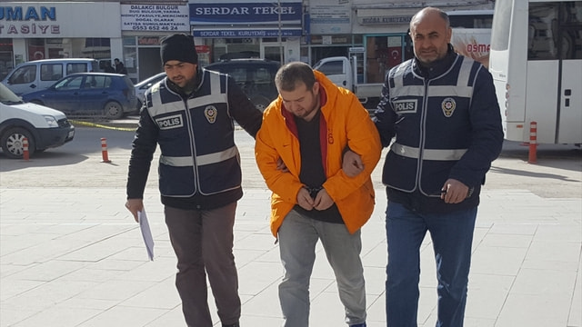 Kırşehir'de 34 suçtan 7 yıldır aranan zanlı yakalandı