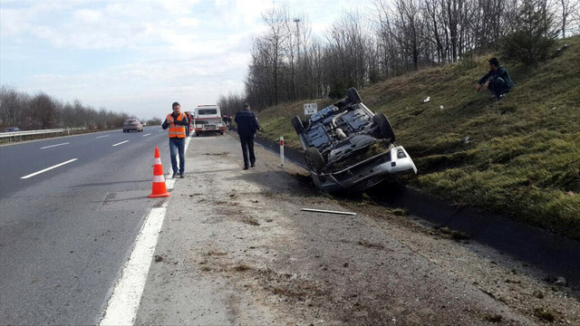 TEM Otoyolu'nda trafik kazası: 2 yaralı