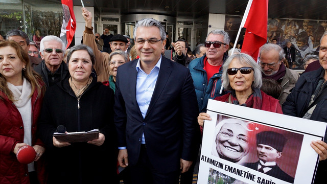 Zübeyde Hanım anıt mezarı yakınına yapılan tuvalet