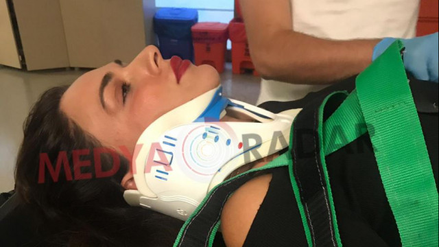 Kanal D Ana Haber spikeri Buket Aydın trafik kazası geçirdi!