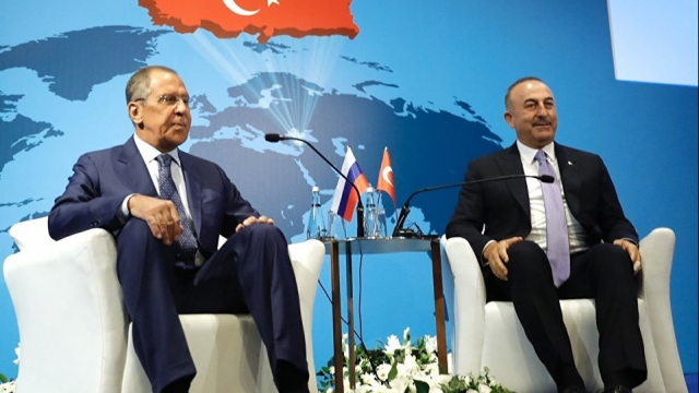 Lavrov, Türk büyükelçilerle bir araya geldi