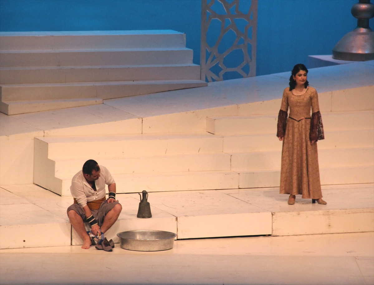 antalya da saraydan kiz kacirma operasi sahnelendi kultur sanat